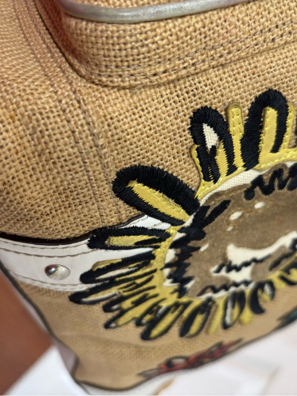 Coach VINTAGE Y2K L053-9447 LIMITED EDITION Floral 3-D Bumble Bee Straw Tote GUC - Picture 14 of 14